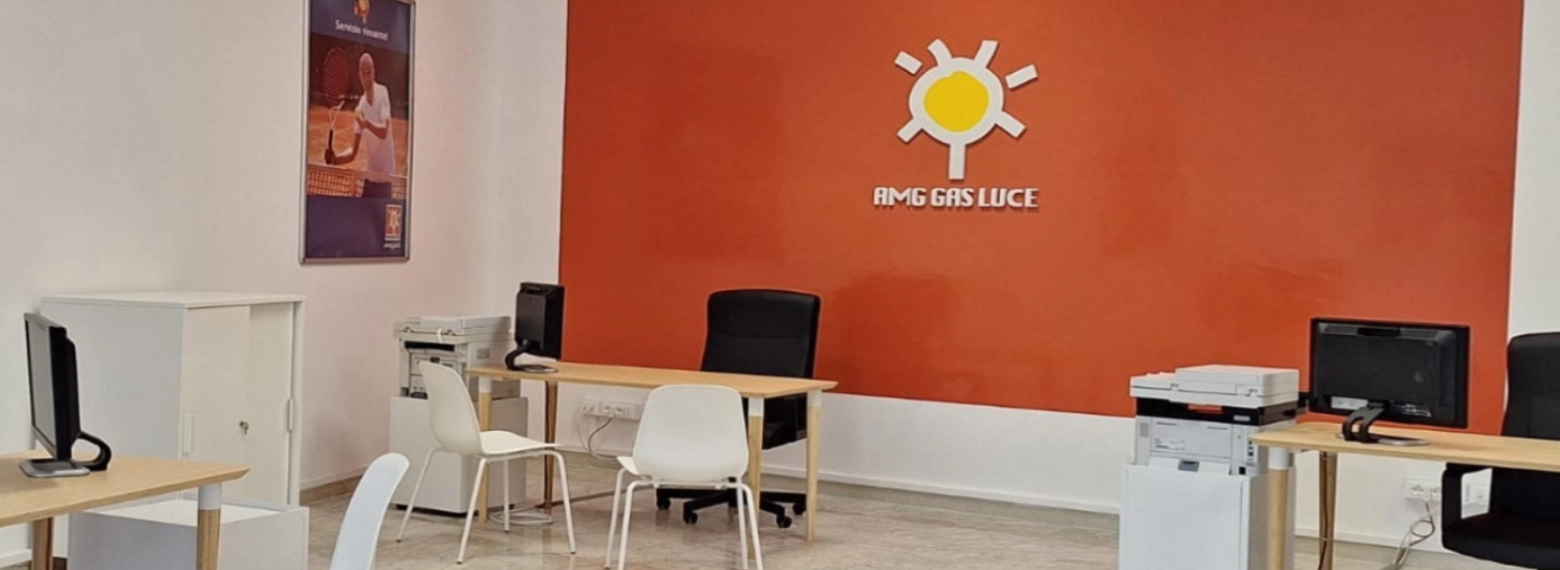 interno negozio servizi