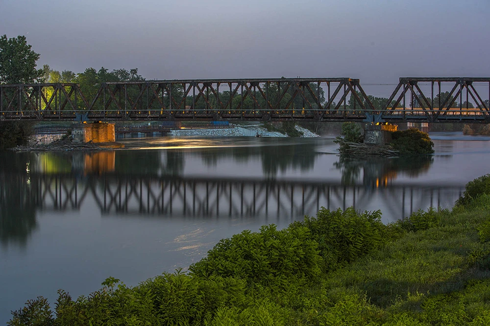 vista ponte imbrunire centrale idroelettrica pizzighettone