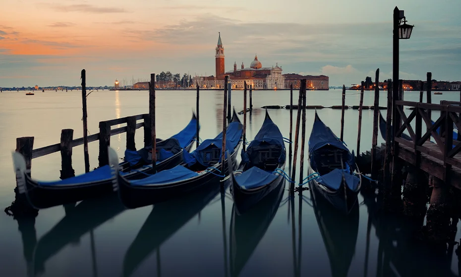 veduta gondole Venezia