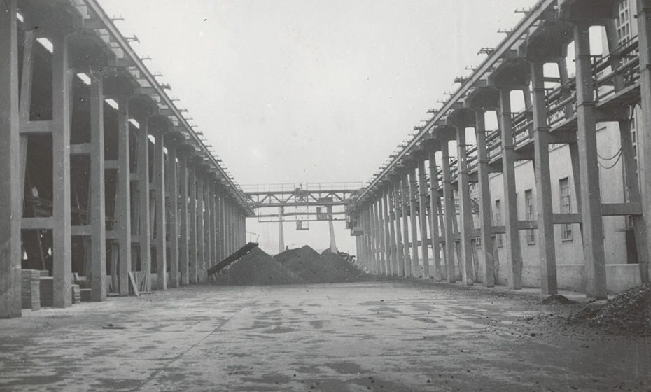 capanna carbone esterno cortile