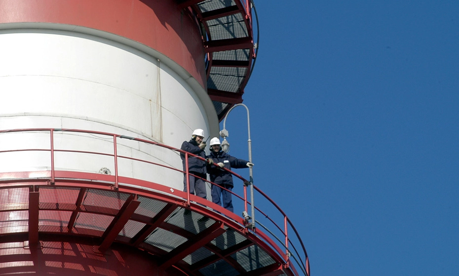 operai lavoro torre centrale termoelettrica Marghera