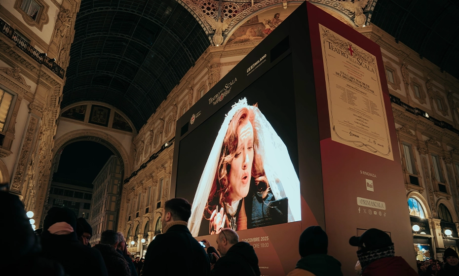 grande schermo in Galleria Vittorio Emanuele