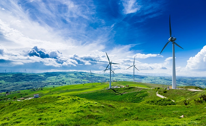 impianto eolico foiano valfortore colline verdi