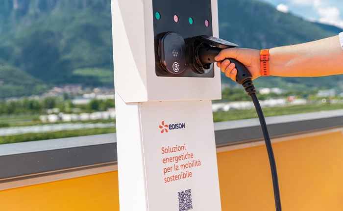stazione ricarica elettrica