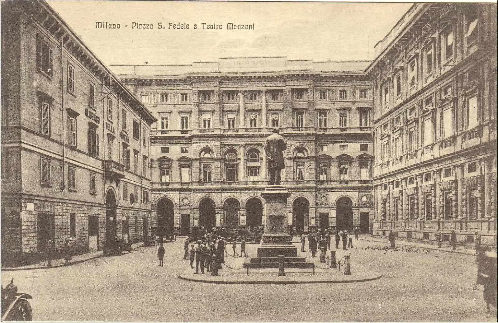 Teatro Manzoni, Milano
