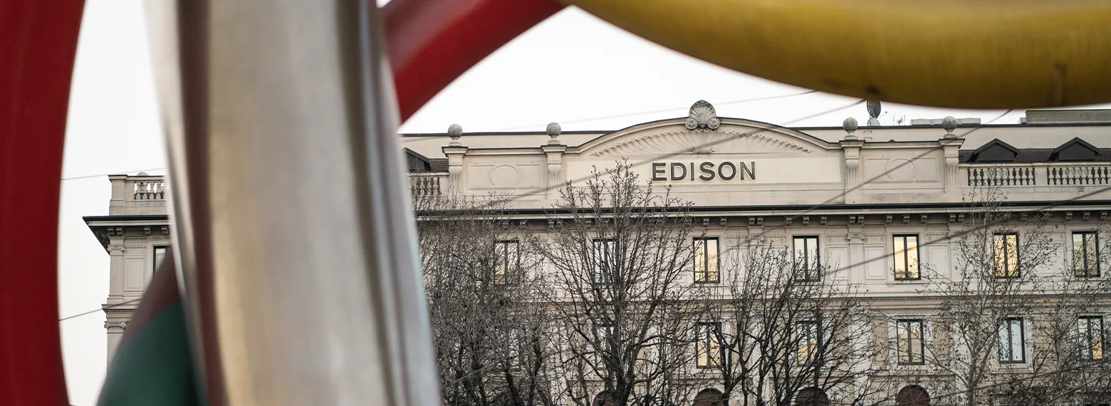 facciata palazzo edison milano cadorna