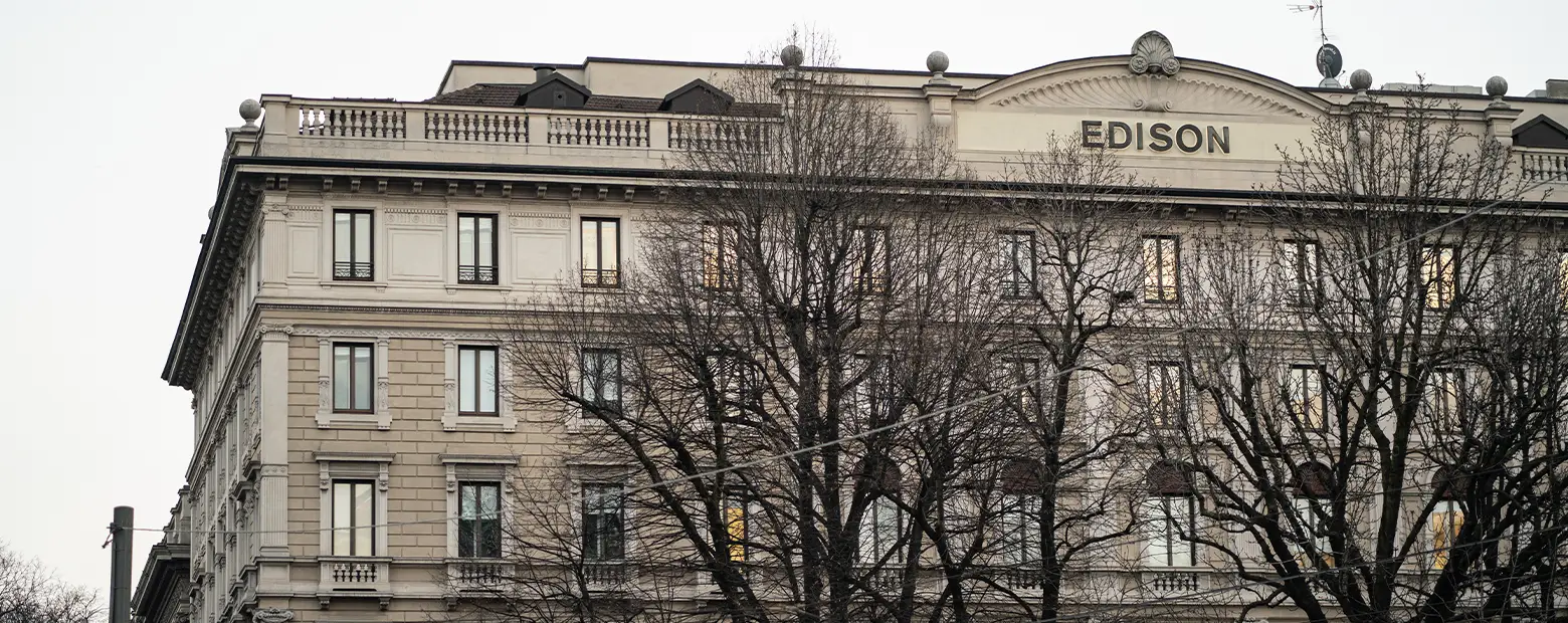 edison building facade milan