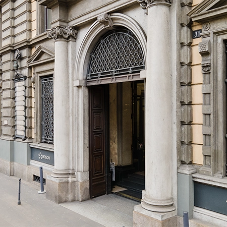entrance edison building milan
